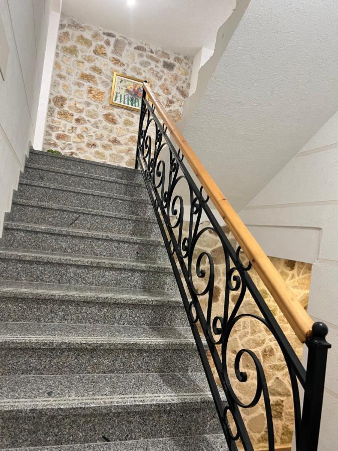 Stonevilla Buta Himarë Exteriér fotografie